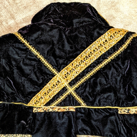 RARE 80s Marguerite Rubel Quilted Jacket with gold-tone lace ribbon trim - Picture 8 of 15